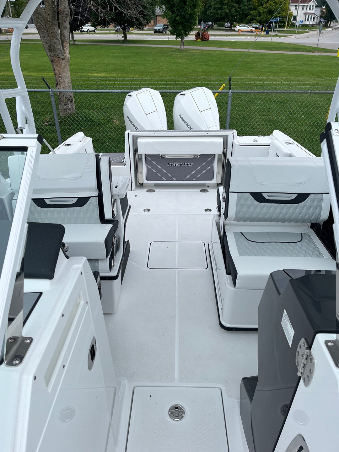 2024 Blackfin 252 DC