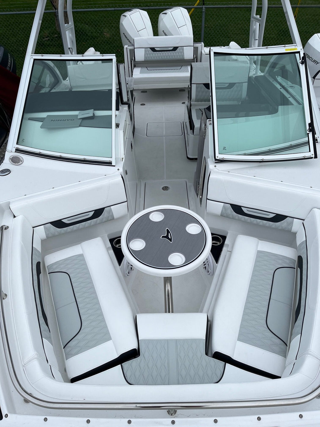 2024 Blackfin 252 DC