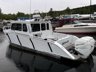 2021 Lighthouse 30 Bullnose