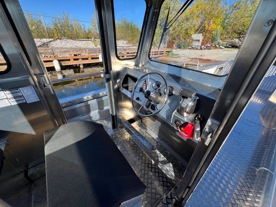 2025 Stanley 26 Pulsecraft Closed Cabin