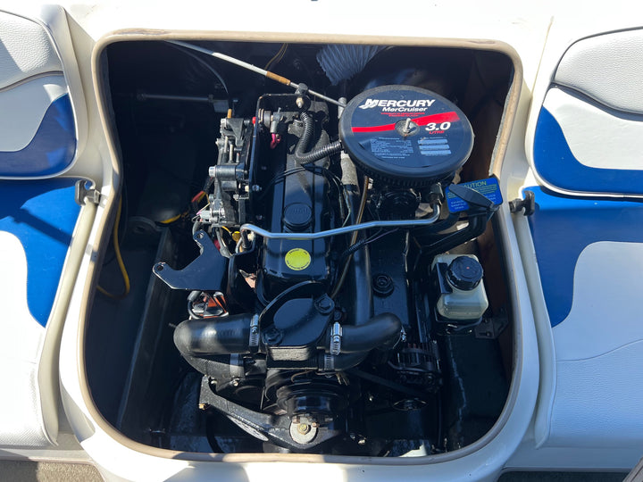 2004 Bayliner 175