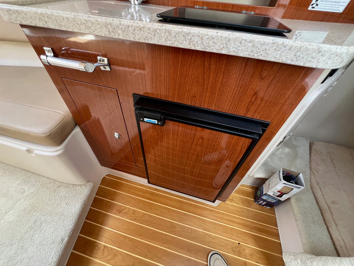 2010 Regal 2565 Express