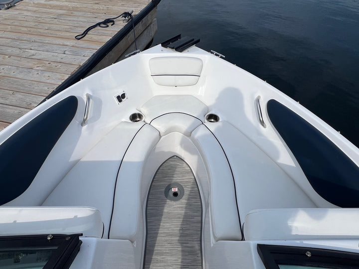 2017 Rinker 18 QX