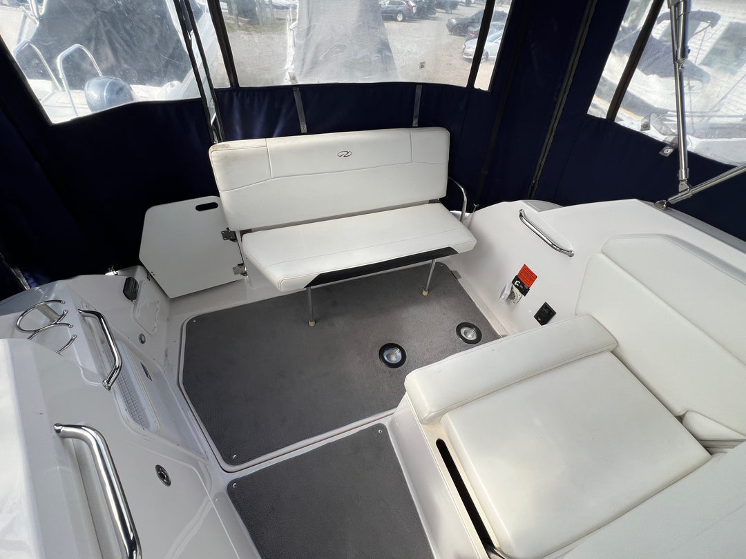 2010 Regal 2565 Express